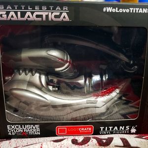 Loot Crate Battlestar Galactica Cyclon Raider